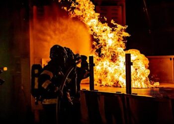 Incendies dans le sud de la France : le feu à Marseille enfin maîtrisé