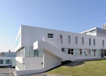 Bordeaux Ouvre la Première Maternité de France : Un Modèle d’Excellence Nationale