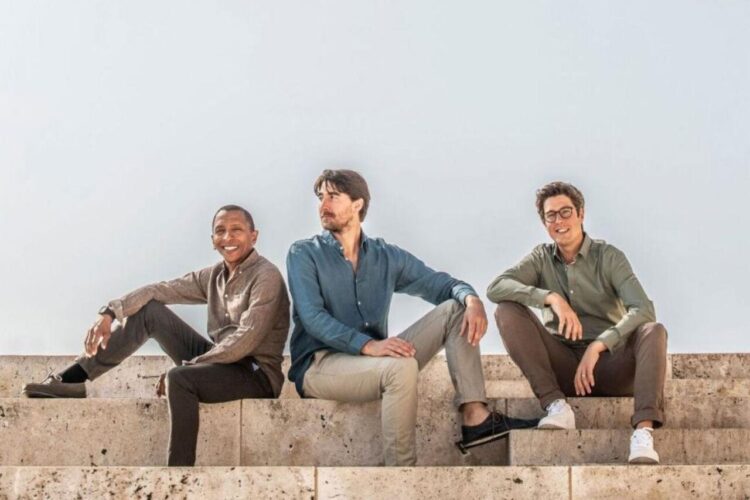 Immerse Yourself in the Enchanting Sounds of Triosence’s « Lale Minna Immerse Yourself in the Enchanting Sounds of Triosence’s « Lale Minna