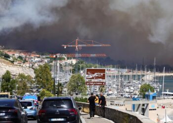 Devastating Marseille Fire Injures Over 100 and Forces Hundreds to Evacuate