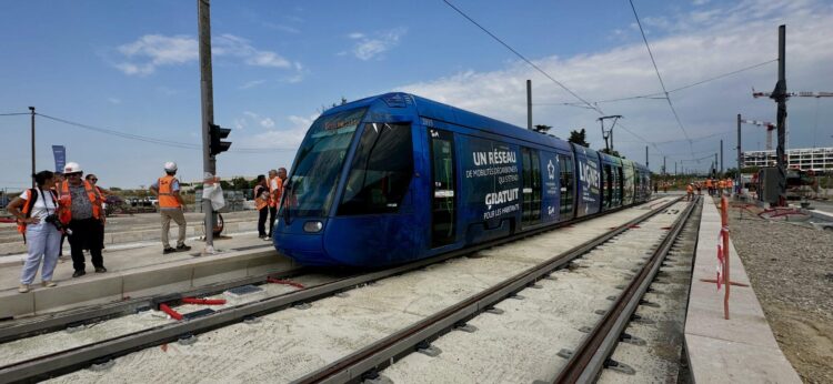 La ligne 1 s’étend : le tramway arrive enfin à la gare Sud de France pour la première fois !