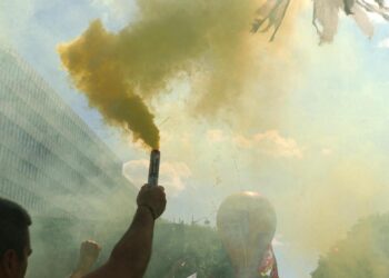 Mouvement du 10 septembre : « Bloquons Paris porte par porte, mur par mur » – un appel à encercler la capitale