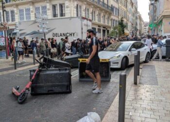 « Bloquons tout » : suivez en direct la montée de la mobilisation à Marseille