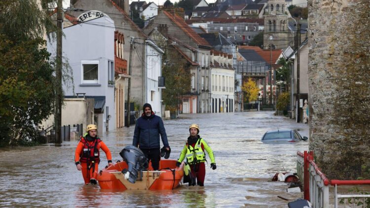 Comment l’IGN transforme la cartographie du risque d’inondation en France pour mieux nous protéger Comment l’IGN transforme la cartographie du risque d’inondation en France pour mieux nous protéger