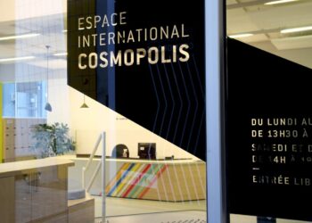 À Nantes, l’espace Cosmopolis dévoile les frontières mystérieuses entre géographie et intimité