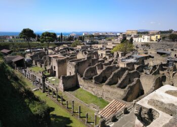 Herculaneum’s Ancient Scrolls Finally Decoded: Unlocking Secrets of the Past