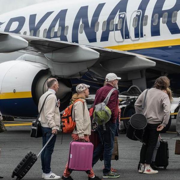 Air Traffic Controllers’ Strike Sparks Major Travel Chaos: Half of Flights Canceled in Nice, 40% in Paris Ahead of Summer Holidays Air Traffic Controllers’ Strike Sparks Major Travel Chaos: Half of Flights Canceled in Nice, 40% in Paris Ahead of Summer Holidays