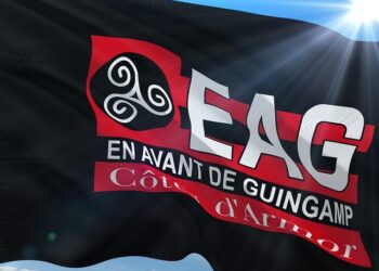 Bartouche-Selbonne Celebrates a Victory for Himself and the Team in Guingamp vs. Montpellier Clash