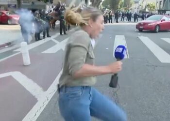 Un journaliste grièvement blessé à Lyon au cœur de violents affrontements entre police et manifestants Un journaliste grièvement blessé à Lyon au cœur de violents affrontements entre police et manifestants