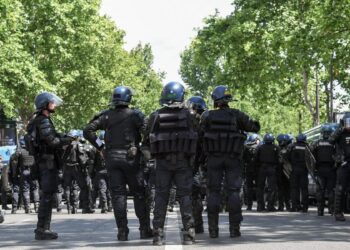 France TV Journalists Allege Police Injured Colleague Amid Lyon Protest Chaos