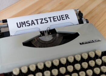 French Tech Leaders Unite in a Powerful Stand Against the Zucman Tax French Tech Leaders Unite in a Powerful Stand Against the Zucman Tax