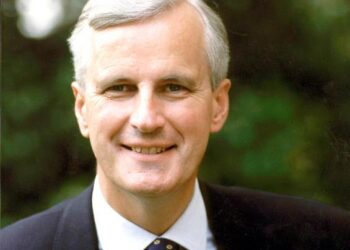 Paris By-Election Showdown: Michel Barnier Takes the Lead Ahead of Intense Second Round Battle with Frédérique Bredin