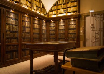 Explorez la médiathèque protestante unique de Strasbourg !