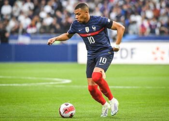 Kylian Mbappé fait sensation avec une annonce explosive à son retour à Paris !