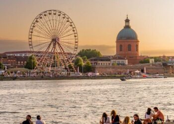 Toulouse : Plongez dans ses canaux enchanteurs et ses nuits festives inoubliables