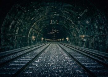 Plongez au cœur de l’ère révolutionnaire de la convergence technologique en 2025 Plongez au cœur de l’ère révolutionnaire de la convergence technologique en 2025