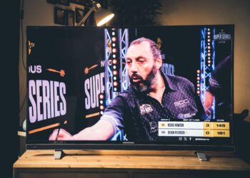 Lancement de Free TV : TF1 et France Télévisions dénoncent une « méthode brutale et unilatérale »  Rewritten title: 
Free TV débarque : TF1 et France Télévisions s’insurgent contre une « méthode brutale et unilatérale » Lancement de Free TV : TF1 et France Télévisions dénoncent une « méthode brutale et unilatérale »  Rewritten title: 
Free TV débarque : TF1 et France Télévisions s’insurgent contre une « méthode brutale et unilatérale »