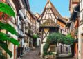 À seulement 1h de Strasbourg, ce village alsacien se transforme en un véritable tableau d’automne magique