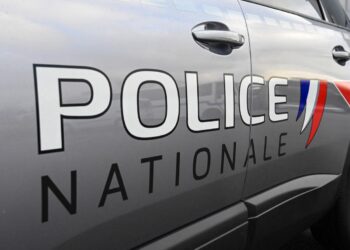 Un couple de nonagénaires braqué à Marseille : plus de 500 000 euros de bijoux volés Un couple de nonagénaires braqué à Marseille : plus de 500 000 euros de bijoux volés