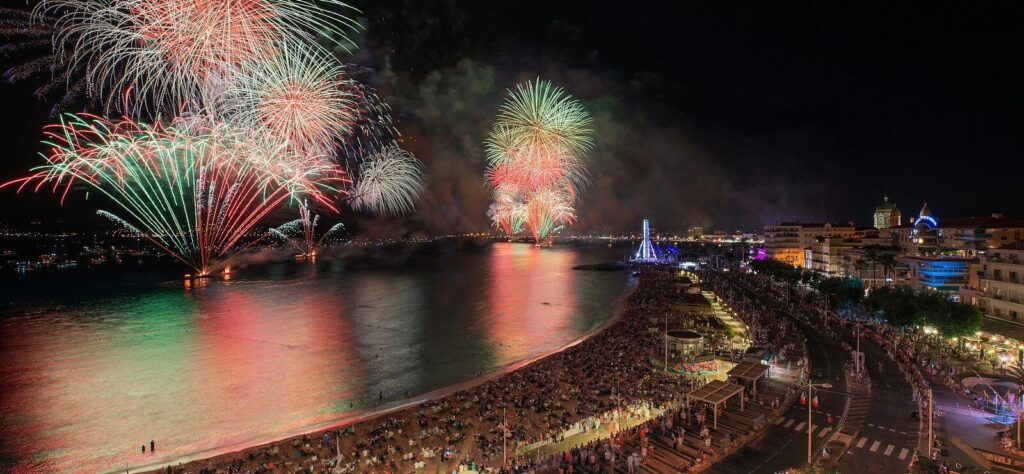 Les Meilleurs Endroits pour Admirer le Feu d’Artifice du 13 Juillet 2025 en Hommage au Tour de France à Toulouse Les Meilleurs Endroits pour Admirer le Feu d’Artifice du 13 Juillet 2025 en Hommage au Tour de France à Toulouse