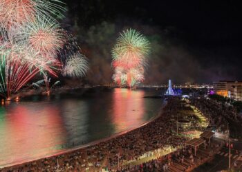 Les Meilleurs Endroits pour Admirer le Feu d’Artifice du 13 Juillet 2025 en Hommage au Tour de France à Toulouse Les Meilleurs Endroits pour Admirer le Feu d’Artifice du 13 Juillet 2025 en Hommage au Tour de France à Toulouse