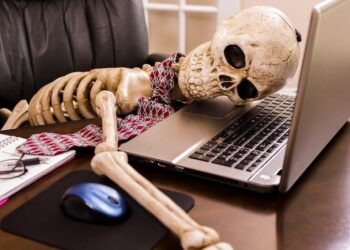 Halloween en France : la tradition disparaît, mais le business explose Halloween en France : la tradition disparaît, mais le business explose