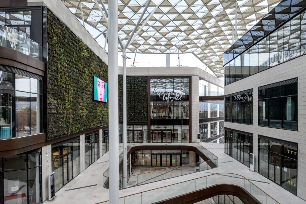 Les Galeries Lafayette de Marseille fermeront définitivement leurs portes le 15 novembre Les Galeries Lafayette de Marseille fermeront définitivement leurs portes le 15 novembre