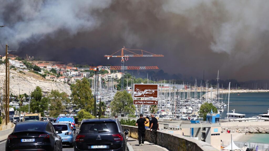 Massive Fire in Northern Marseille Rages Through Eleven Hectares Before Being Contained Massive Fire in Northern Marseille Rages Through Eleven Hectares Before Being Contained