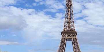 « La France en danger : l’économiste Marc Touati tire la sonnette d’alarme sur sa précarité mondiale » « La France en danger : l’économiste Marc Touati tire la sonnette d’alarme sur sa précarité mondiale »