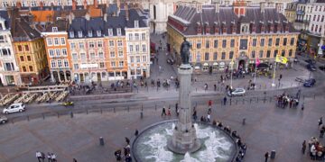 « Je trouve ça tout à fait dépaysant » : découvrez pourquoi Lille et Amiens séduisent tant les vacanciers de la Toussaint