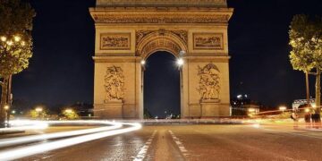 Pourquoi l’équipe de France joue-t-elle à Paris le 13 novembre ? Plongez dans les coulisses exclusives !