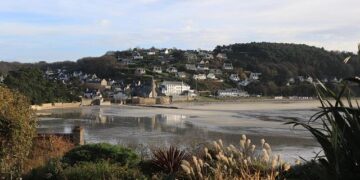Grève du 18 septembre : près de 30 000 manifestants unis à Nantes, Saint-Nazaire, Le Mans, Angers et Laval