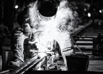 Ligne 1 : Le tramway arrive enfin à la gare Sud de France, une attente pleine d’impatience !