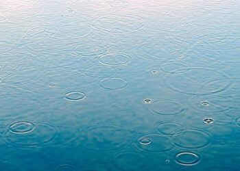 Paris et Île-de-France au ralenti : près de 400 km de bouchons sous une pluie torrentielle Paris et Île-de-France au ralenti : près de 400 km de bouchons sous une pluie torrentielle