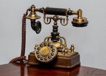 France’s Veterans Share Powerful Stories from Their Mandatory Military Service