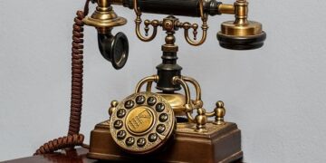 France’s Veterans Share Powerful Stories from Their Mandatory Military Service