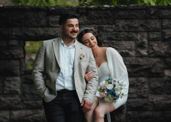 Deux jeunes hommes en péril après une chute spectaculaire de plusieurs mètres à Toulouse