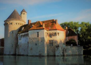 Hauts-de-France : Plongez au cœur de la surveillance militaire française de l’est de l’Europe depuis Lille Hauts-de-France : Plongez au cœur de la surveillance militaire française de l’est de l’Europe depuis Lille