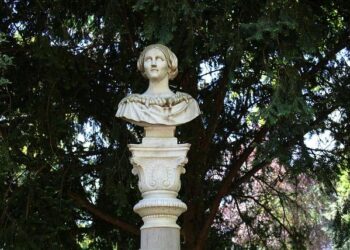 Stéphanie Renet Intègre l’Équipe Dynamique de Colliers à Aix pour de Nouveaux Défis