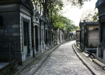 Paris Named One of the World’s Top 5 Dirtiest Cities Paris Named One of the World’s Top 5 Dirtiest Cities