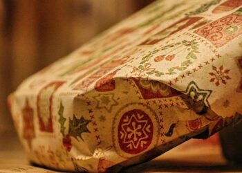 Plus de 200 000 € sur un compte mais seulement 33 000 € de chiffre d’affaires : l’affaire de blanchiment qui éclate à Nice et conduit deux frères et leur cousin devant la justice