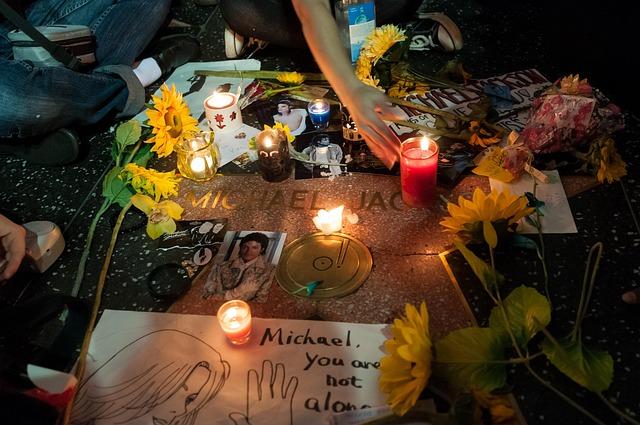 Michael Jackson : son biopic séduit plus de 1,3 million de spectateurs en France