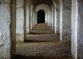 Un mort à Paris, 10 cas graves à Maisons-Alfort, trois hospitalisations à Menton… Une vague inquiétante de malaises frappe les courses en France