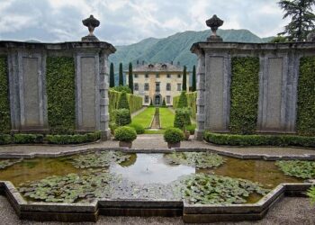 Uncover the Haunting Melodies of Villa Fantôme by French Boy Uncover the Haunting Melodies of Villa Fantôme by French Boy