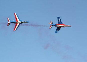 Ne manquez pas le spectaculaire passage de la Patrouille de France au-dessus de Nice avant le Tour de France Femmes !