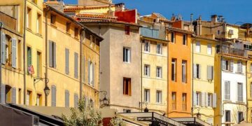 France en flammes : le mégafeu maîtrisé en Gironde, mais le Var ravagé à nouveau

—

Incendies dévastateurs en France : Gironde sous contrôle, mais le Var de nouveau ravagé