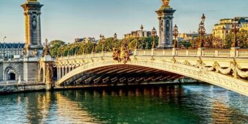 France 3 Dominates Ratings with Hit Series “La Stagiaire”