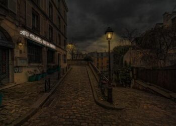 Curfews to Take Effect Tuesday Night in Paris, Lyon, Marseille and More