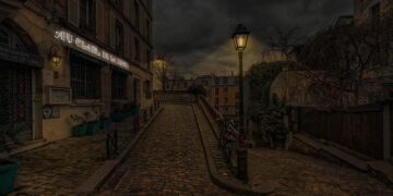 Curfews to Take Effect Tuesday Night in Paris, Lyon, Marseille and More