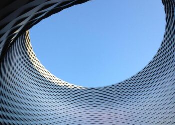 Art Basel Paris Shortened and Museums Closed Saturday Due to Protest